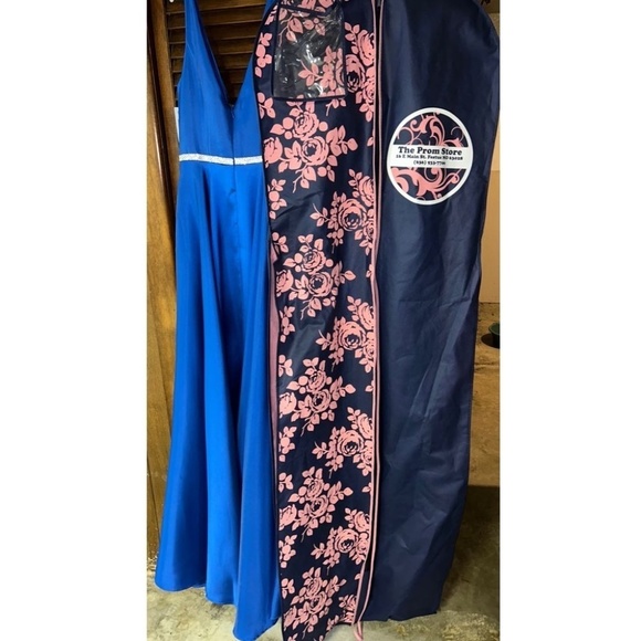 ED YOUNG Blue Formal Gown Prom Dress Size Small (4) + Garment Bag NWT - Picture 2 of 14